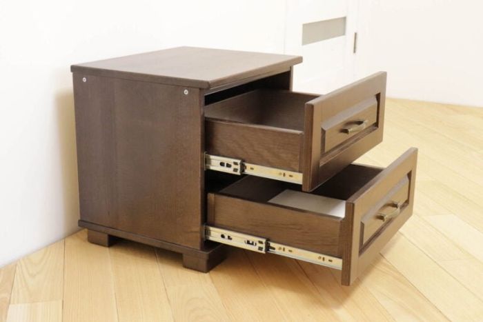 Приліжкова тумба Венеція