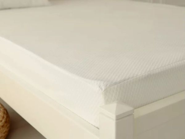 Наматрацник водоутримуючий з бортами Маленькі титани комфорту